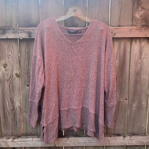Knit Chic light sweater sz. L